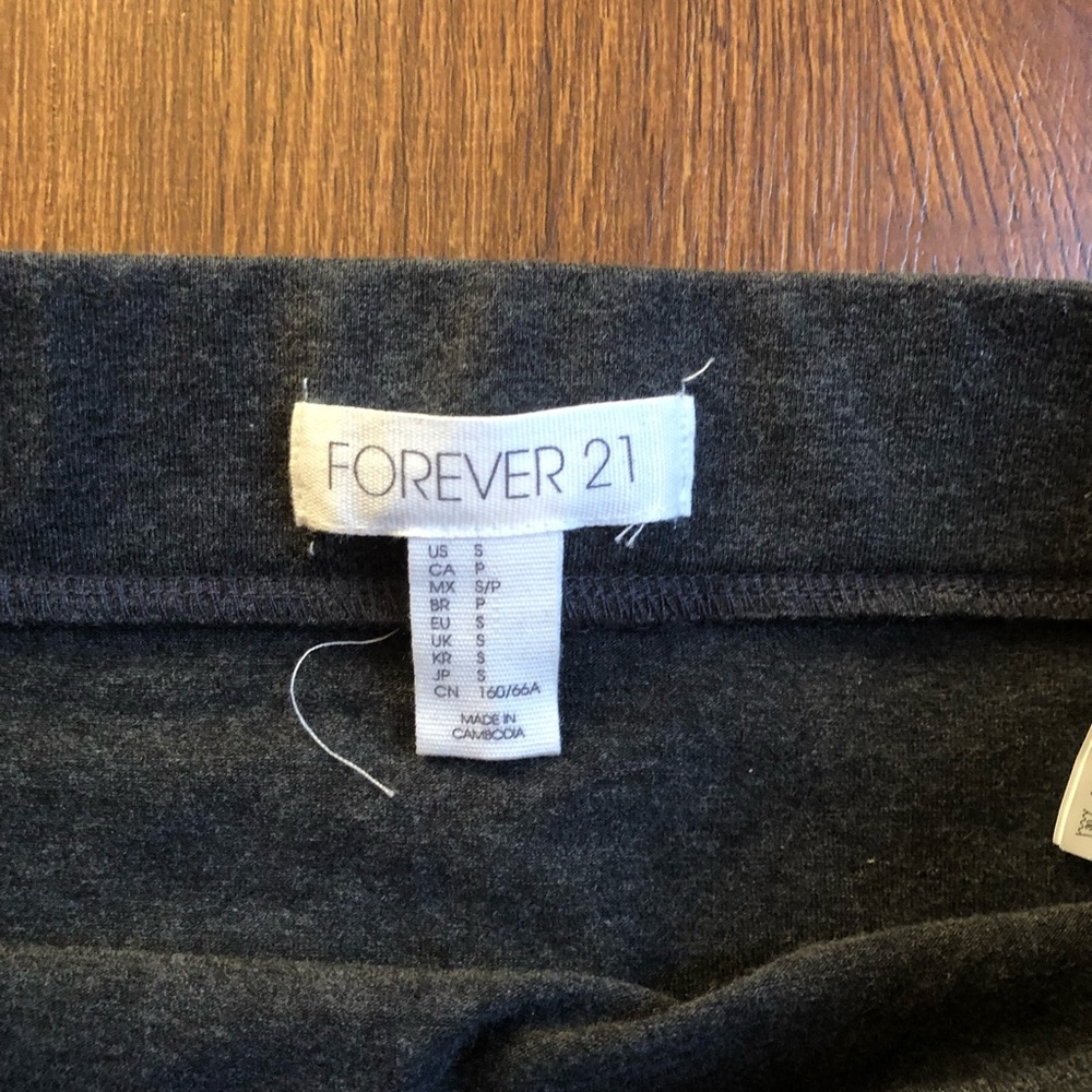 Forever 21 skirt - Picture 2 of 2